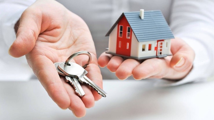 Green Goldmines: The Rising Value of Off-Grid Real Estate